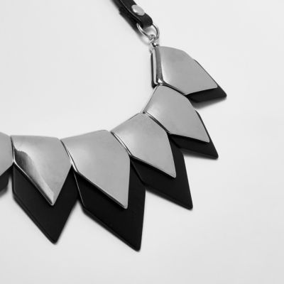 Silver tone spike statement necklace